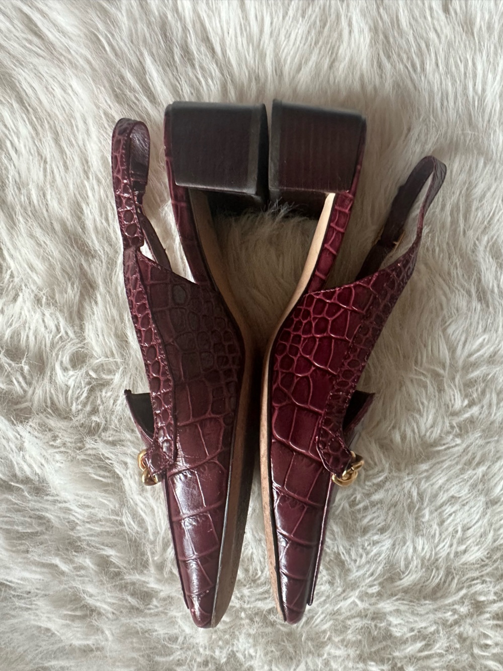 Tory Burch Benton charm Burgundy Croc-Embossed Slingback Loafers With Gold Chain - Picture 8 of 16